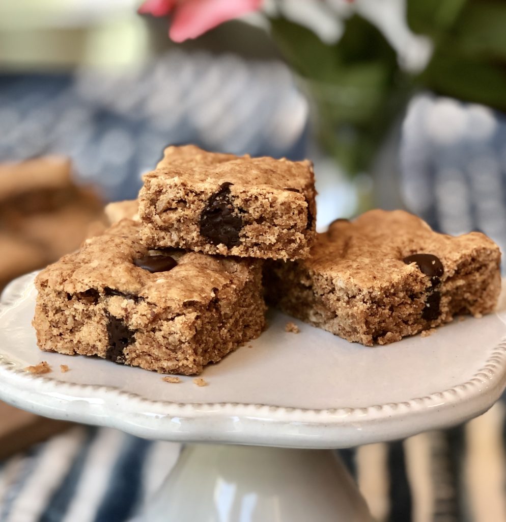 Almond Butter Oatmeal Chocolate Chip Bars